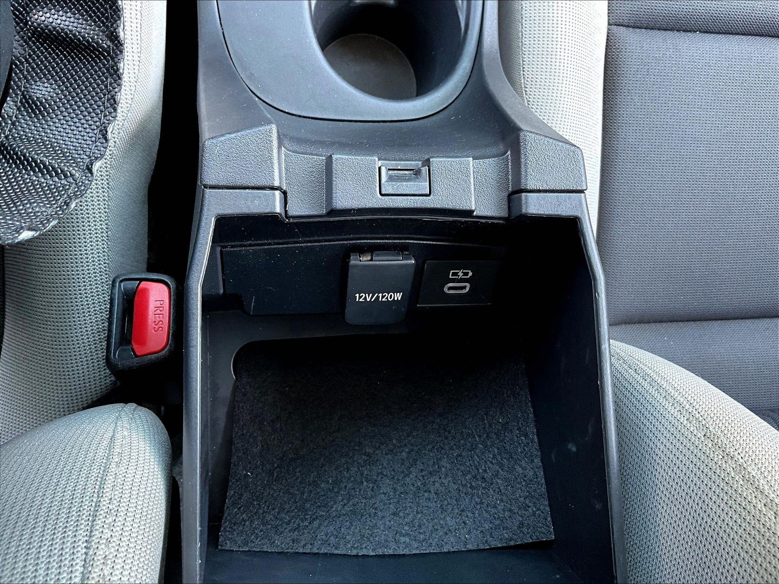 Used 2025 Toyota Corolla LE FWD image 16