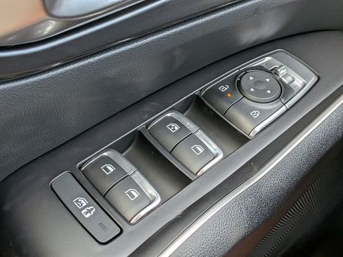 New 2026 Kia Sorento LX FWD image 25