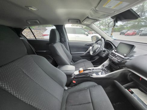 Used 2023 Mitsubishi Eclipse Cross LE AWD/4WD image 8