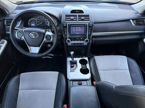 Used 2012 Toyota Camry SE w/ Leather Pkg FWD image 26