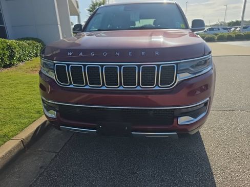Used 2024 Jeep Wagoneer Series III AWD/4WD image 6