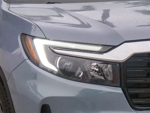 Used 2023 Honda Ridgeline RTL-E image 4