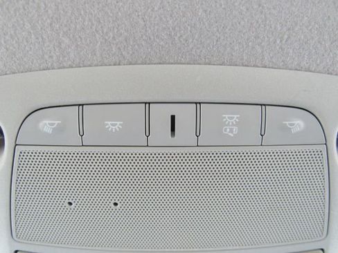 Used 2015 Nissan Leaf S w/ Charge Package image 48