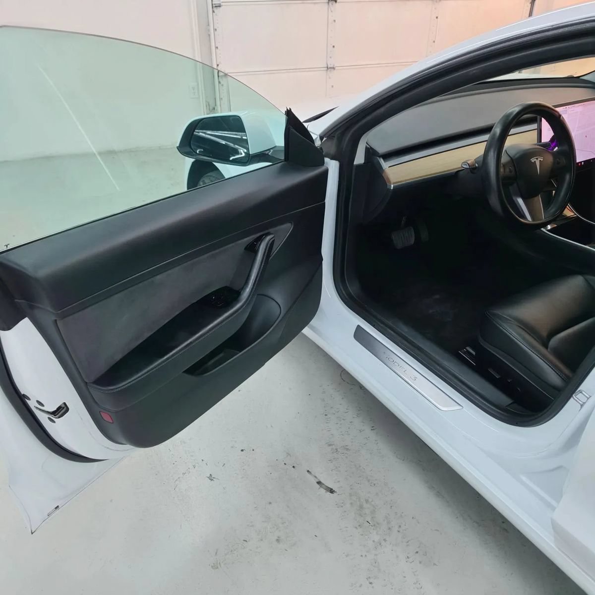 Used 2023 Tesla Model 3 Standard Range RWD image 13