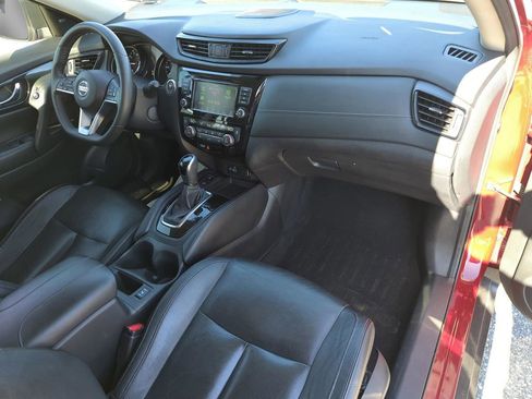 Used 2020 Nissan Rogue SL w/ Premium Package image 43