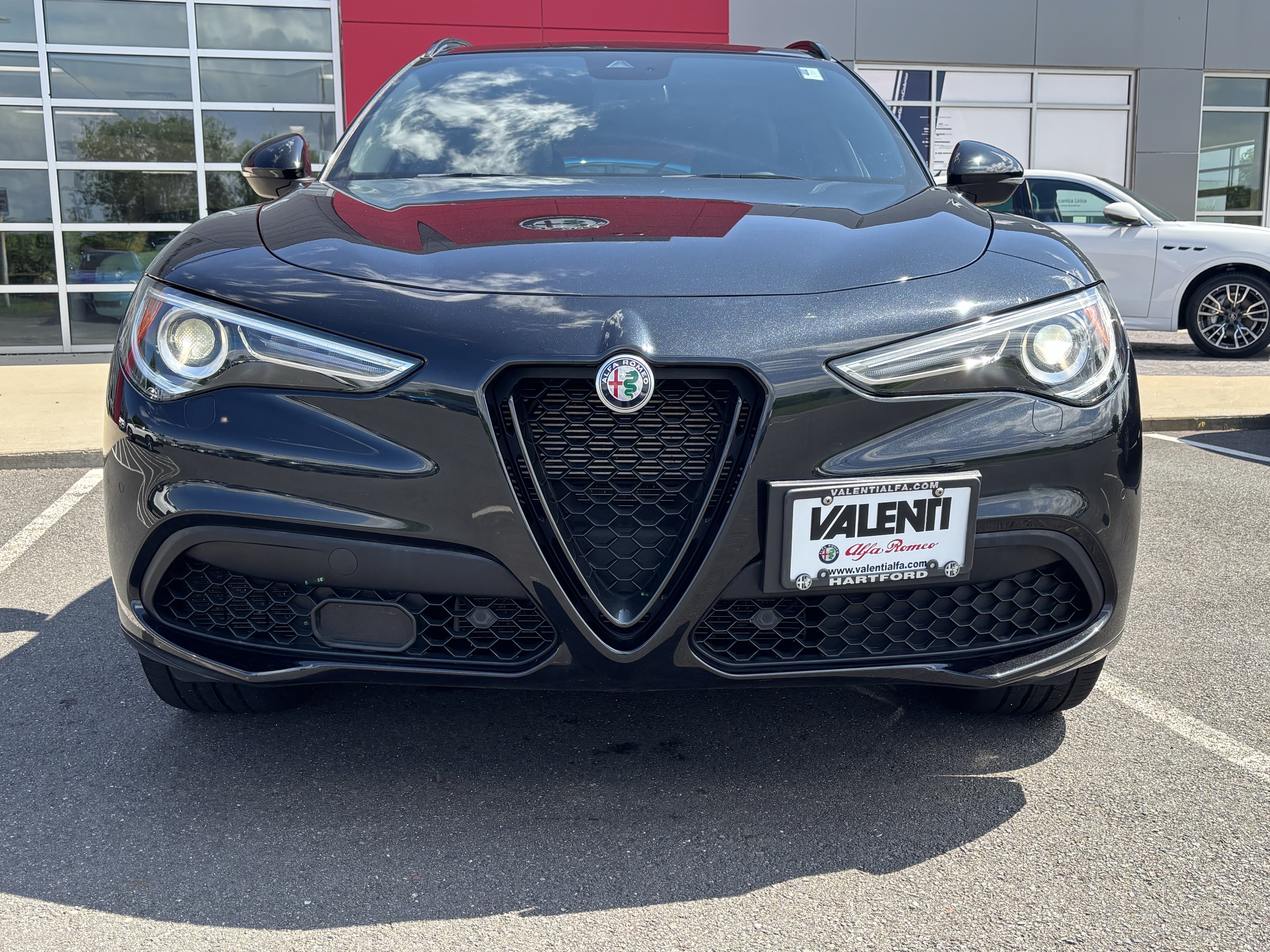 Used 2023 Alfa Romeo Stelvio Veloce AWD/4WD image 11