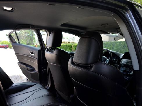 Used 2019 Acura ILX image 9