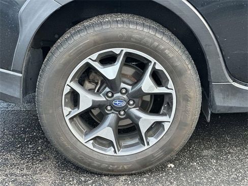 Used 2019 Subaru Crosstrek 2.0i Premium w/ Moonroof Package image 5