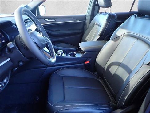 New 2026 Jeep Grand Cherokee Limited Reserve image 13