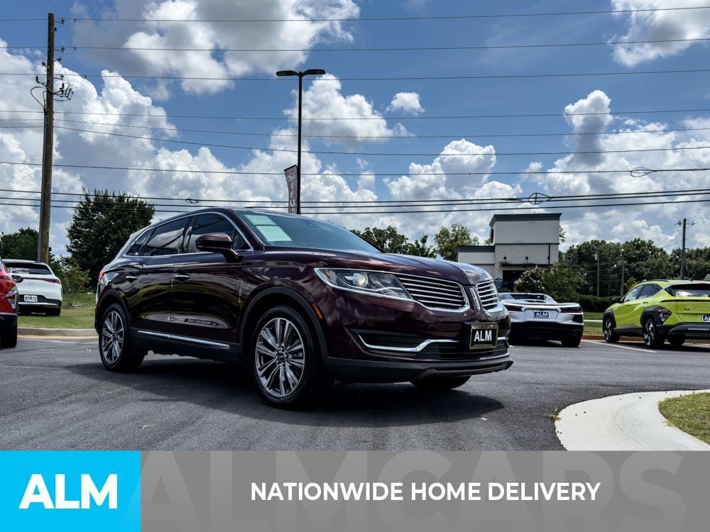 Used 2017 Lincoln MKX Reserve w/ Driver Assistance Package AWD/4WD image 4