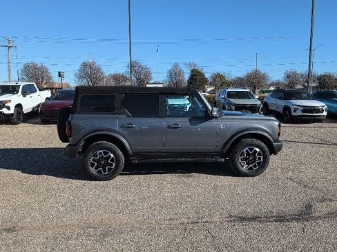 Used 2022 Ford Bronco Outer Banks image 18