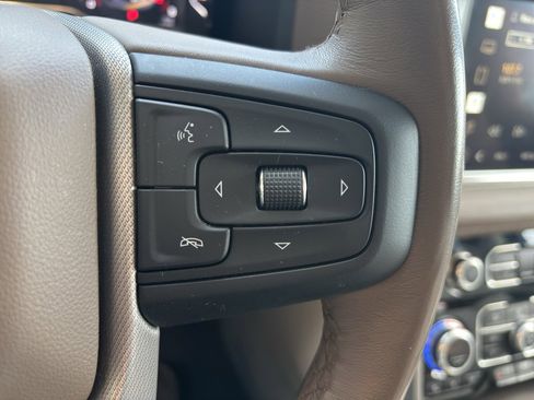 Used 2022 GMC Yukon XL Denali w/ Denali Ultimate Package image 18