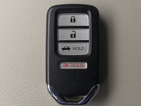 Used 2018 Honda Accord LX image 32