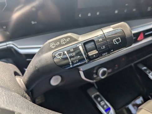 Used 2024 Kia Sorento SX image 29