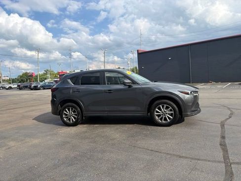 Used 2025 MAZDA CX-5 AWD 2.5 S w/ Select Package image 3