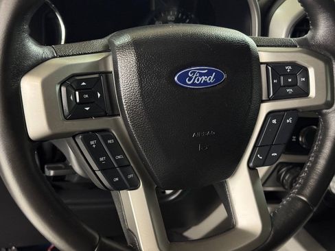 Used 2017 Ford F150 Lariat RWD image 50