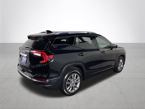Used 2024 GMC Terrain SLT AWD/4WD image 6