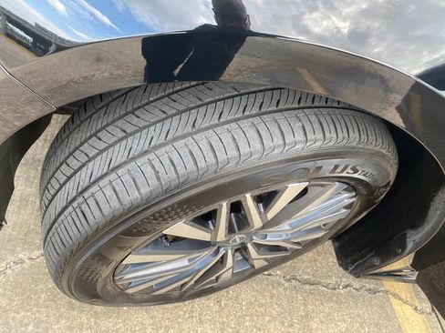 Used 2025 Nissan Altima 2.5 SV FWD image 32