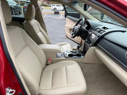 Used 2014 Toyota Camry XLE FWD image 41