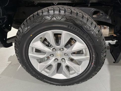 Used 2021 Chevrolet Silverado 1500 Custom image 13