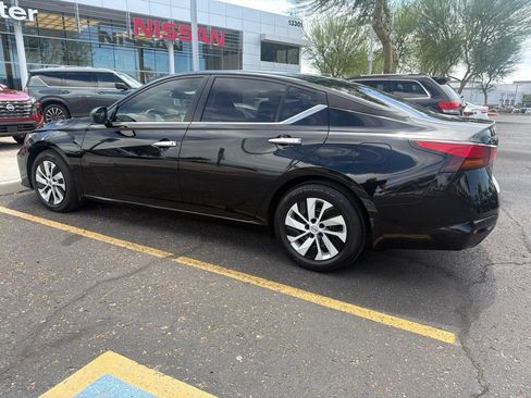 Used 2025 Nissan Altima 2.5 S FWD image 5