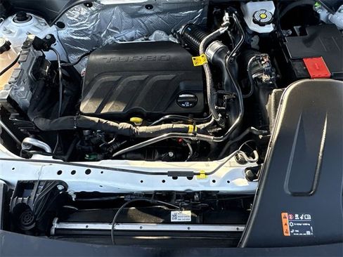 Certified 2024 Chevrolet Trax ACTIV w/ Sunroof Package image 29