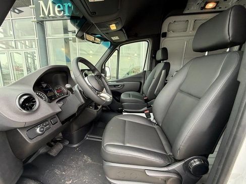 New 2025 Mercedes-Benz Sprinter 2500 image 11