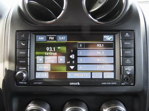 Used 2015 Jeep Patriot Latitude image 22