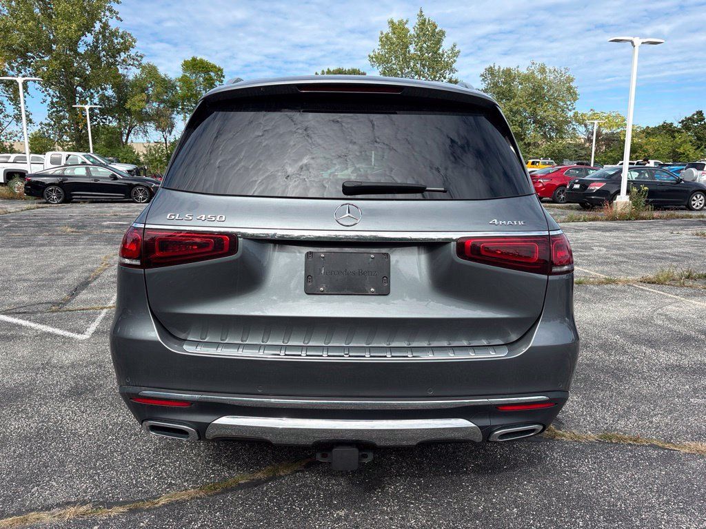 Used 2022 Mercedes-Benz GLS 450 4MATIC image 4