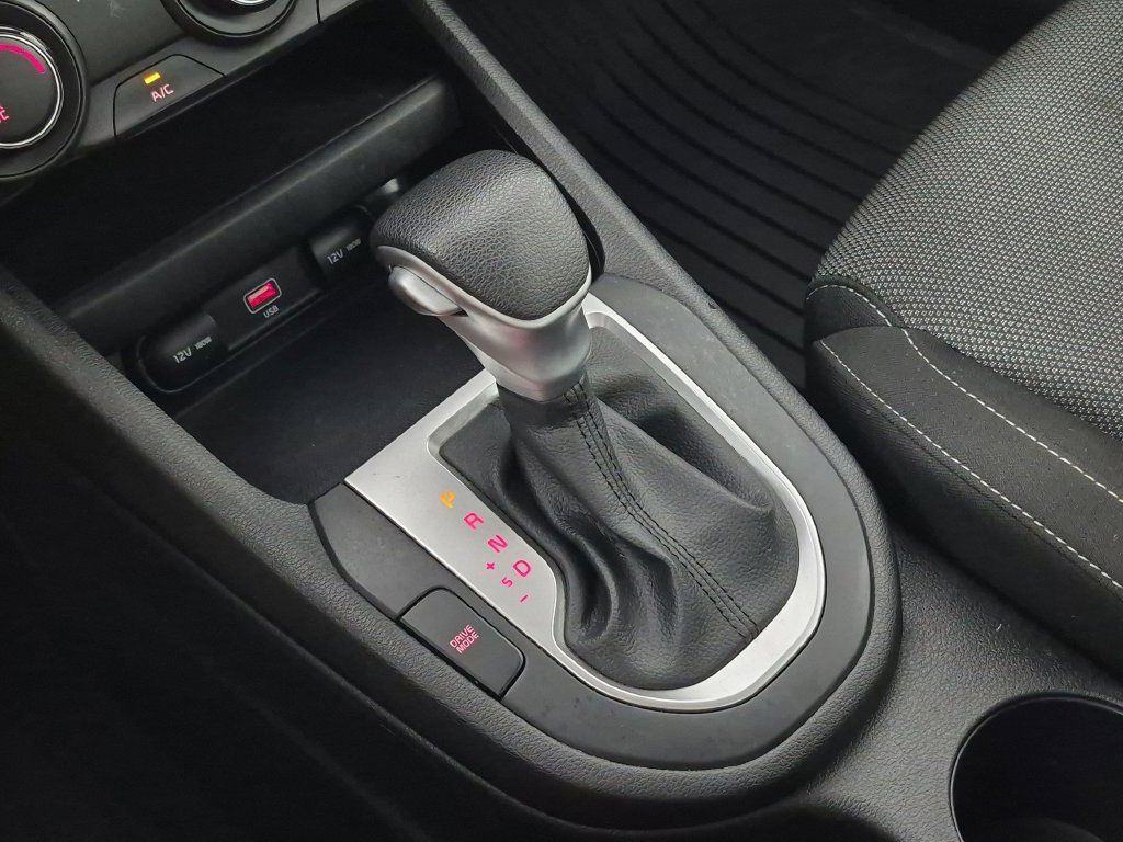 Used 2023 Kia Forte LXS w/ LXS Technology Package FWD image 27