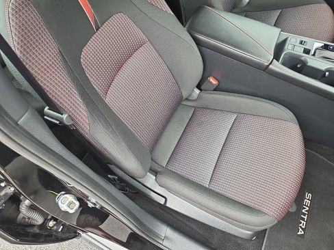 Used 2026 Nissan Sentra SR w/ Floor Mat Package FWD image 12