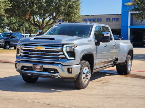 New 2026 Chevrolet Silverado 3500 High Country w/ High Country Premium Package image 12