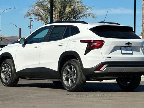 New 2026 Chevrolet Trax LT w/ LT Convenience Package image 6