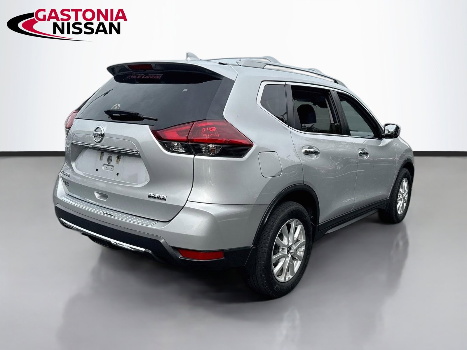 Used 2019 Nissan Rogue S w/ Special Edition Package FWD image 9