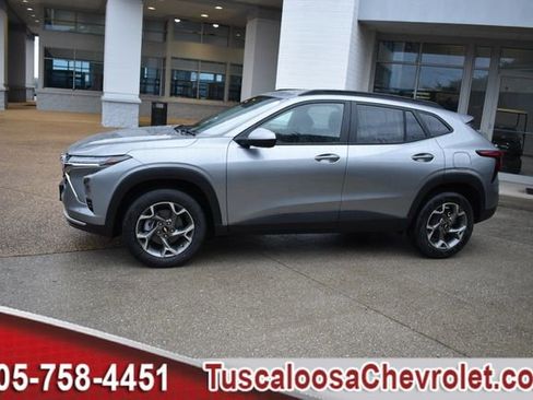 New 2026 Chevrolet Trax LT w/ LT Convenience Package image 6