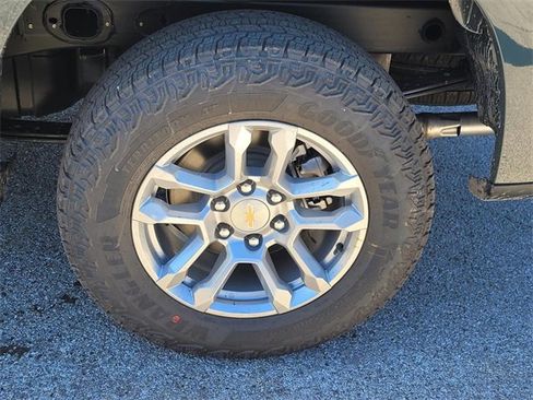 New 2026 Chevrolet Silverado 1500 LT w/ Z71 Off-Road Package image 4