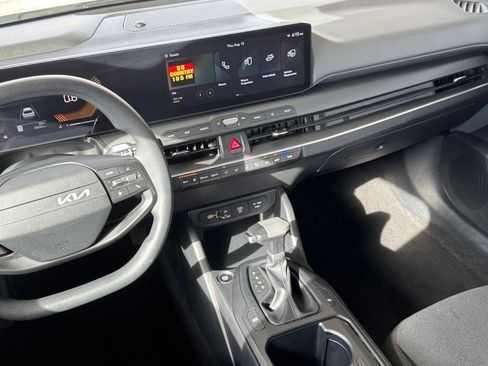 Used 2025 Kia K4 FWD image 20