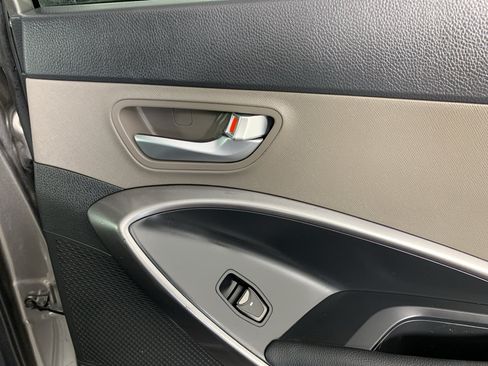 Used 2018 Hyundai Santa Fe Sport FWD image 36