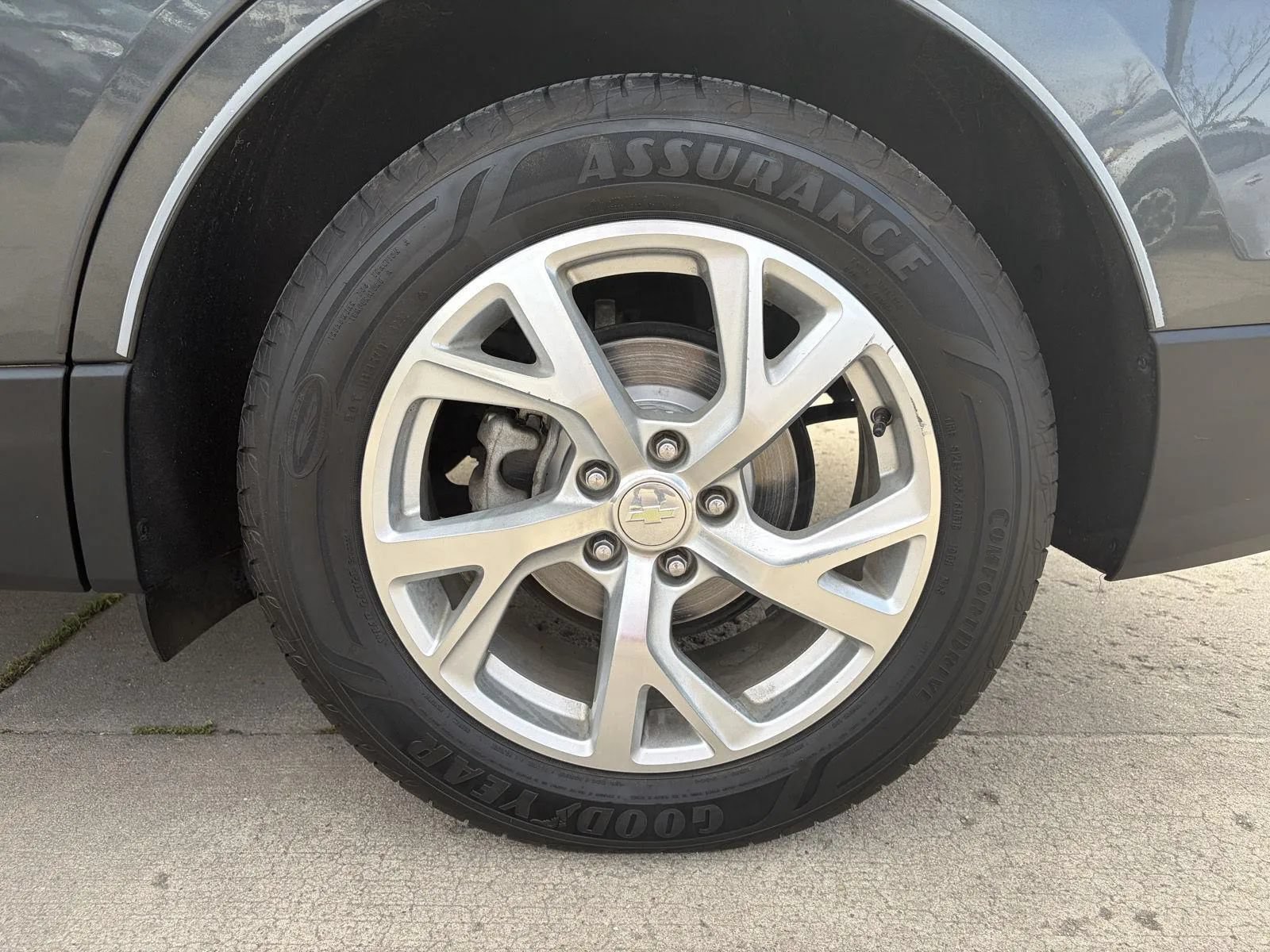 Used 2018 Chevrolet Equinox Premier AWD/4WD image 9