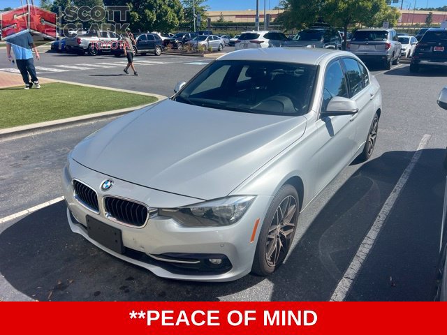 Used 2017 BMW 330i xDrive Sedan AWD/4WD image 3