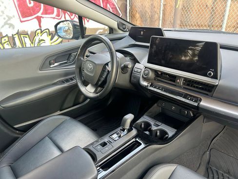 Used 2024 Toyota Prius Limited w/ Limited Premium Package image 11