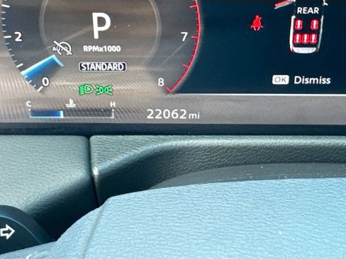 Used 2025 Nissan Armada SL w/ Captain's Chari Seat Package image 14