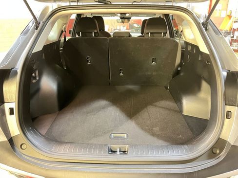 Used 2025 Kia Sportage LX image 30
