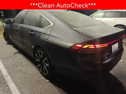 Used 2023 Honda Accord Touring image 4