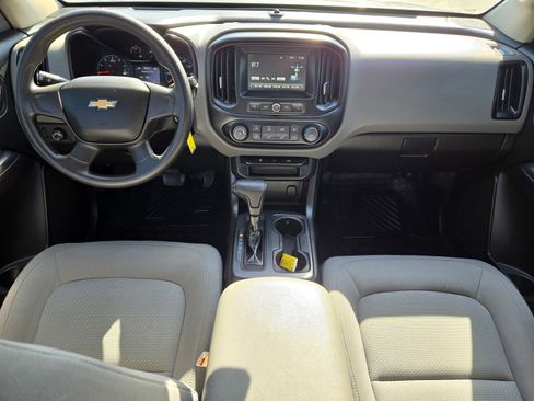 Used 2018 Chevrolet Colorado W/T image 11