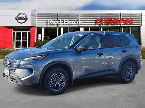 Certified 2024 Nissan Rogue S image 5