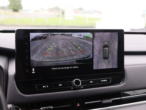Used 2025 Mitsubishi Outlander AWD image 17