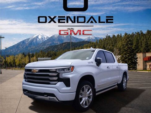 Used 2026 Chevrolet Silverado 1500 High Country w/ High Country Premium Package AWD/4WD image 1