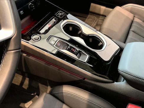 Used 2026 Audi A6 Premium Plus image 16