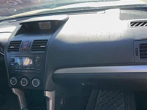 Used 2015 Subaru Forester 2.5i Premium w/ All-Weather Package image 8